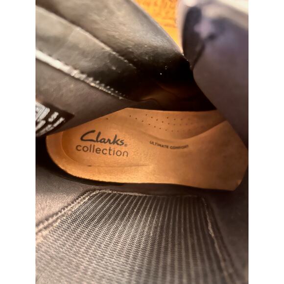 CLARKS Women's Sttyn Rae Wedge Heel Booties Black Leather Sz 9 - Picture 9 of 11